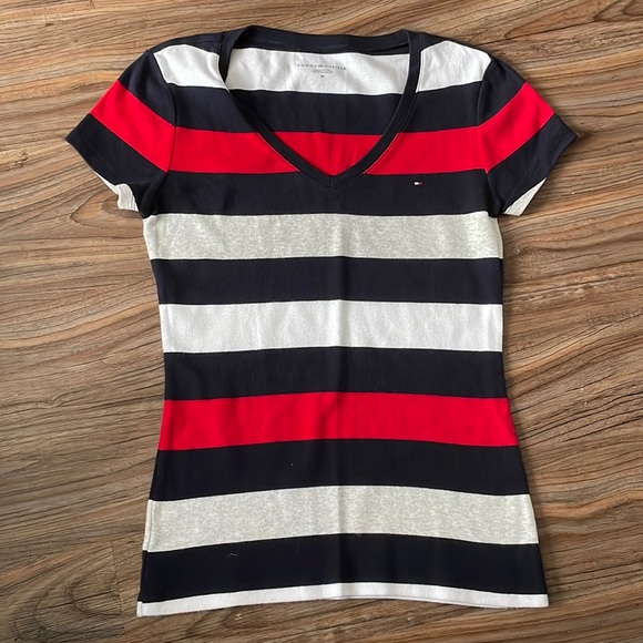 New Tommy Hilfiger women’s shirt, worn once, true to size! - Picture 1 of 4